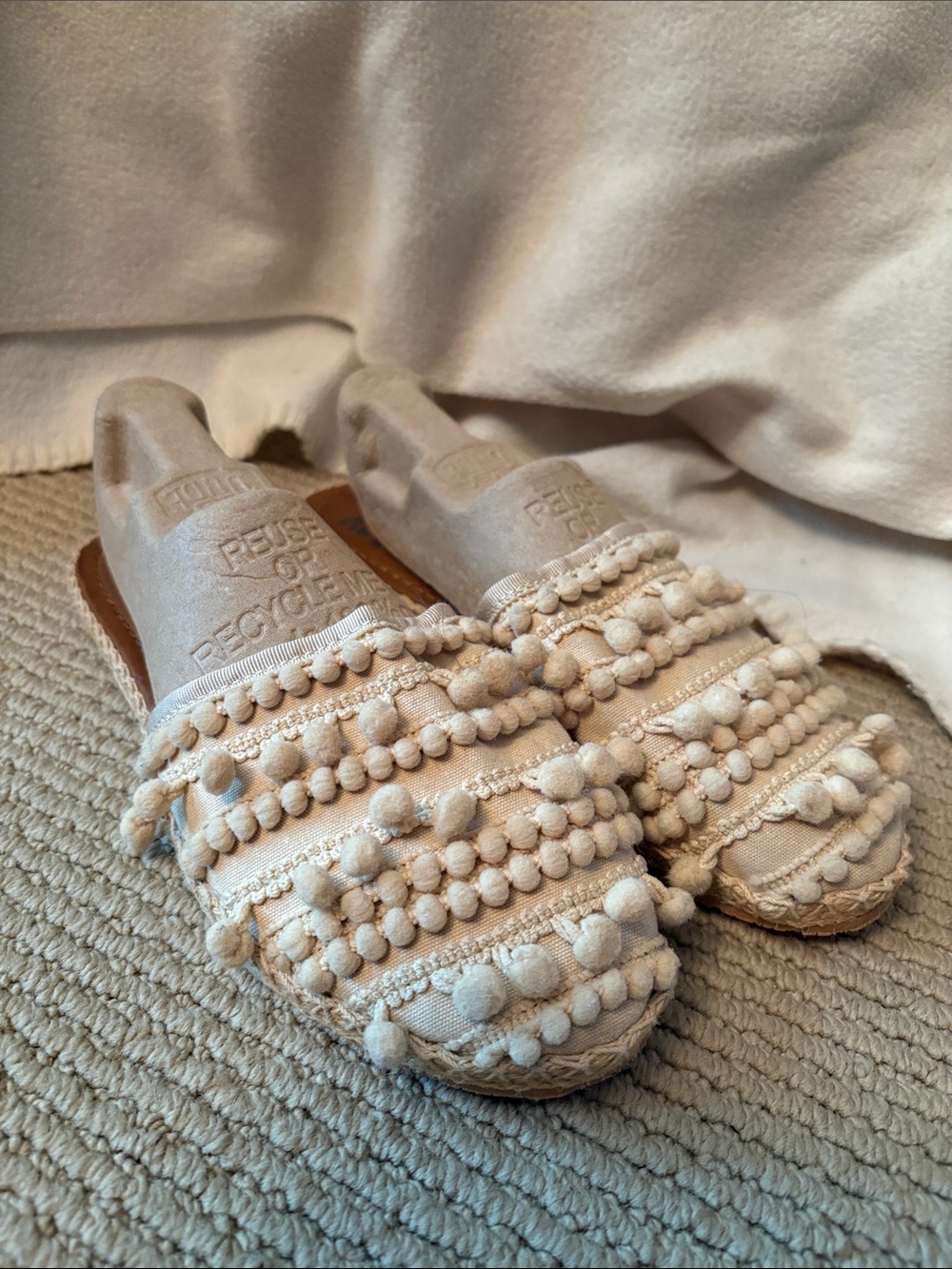 Billabong Pom-Pom Slide